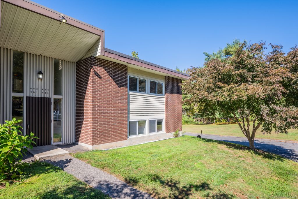 Photo of 229 Bacon Pond Road #APT 454, Woodbury, CT 06798 (MLS # 24133060)