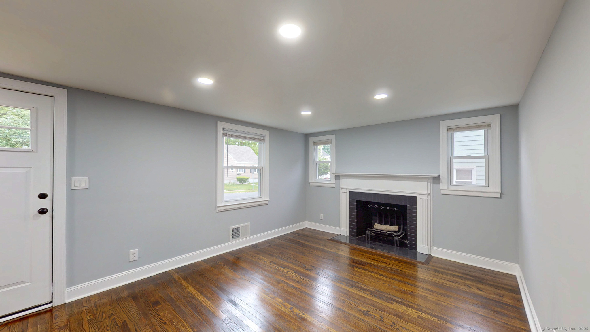 77 Hemlock Street