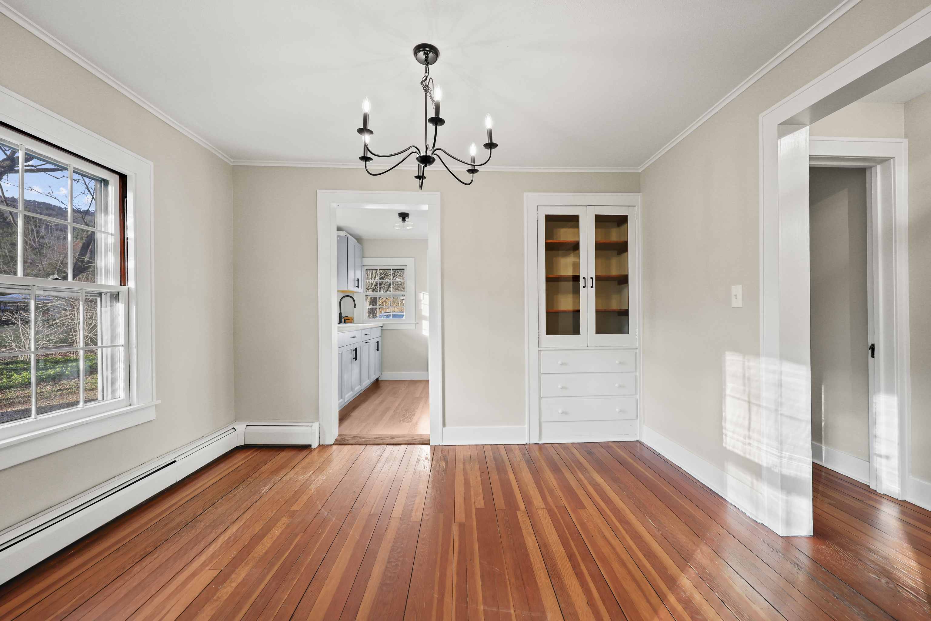 New Hartford, Connecticut 06057, United States, 2 Bedrooms Bedrooms, ,1 BathroomBathrooms,Residential,Coming Soon,244438