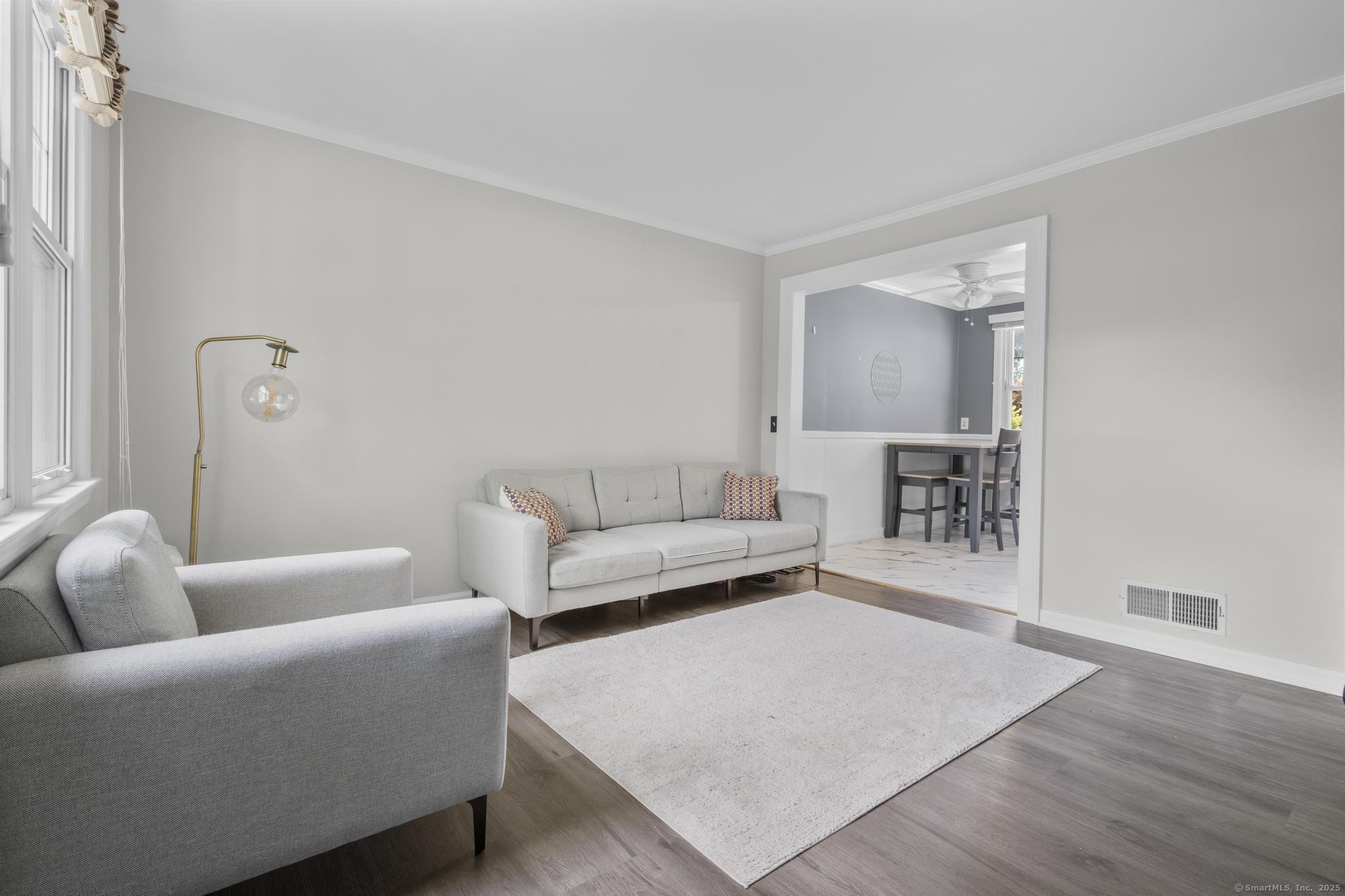 108 Sylvan Knoll Road, Stamford, Connecticut image 3