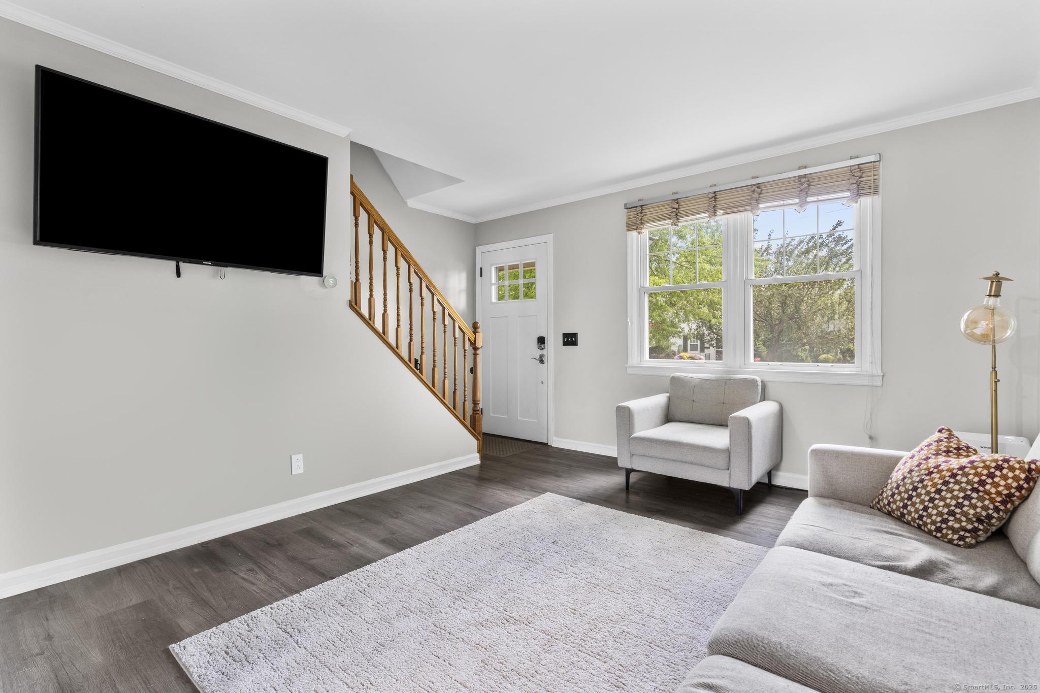 108 Sylvan Knoll Road, Stamford, Connecticut image 2