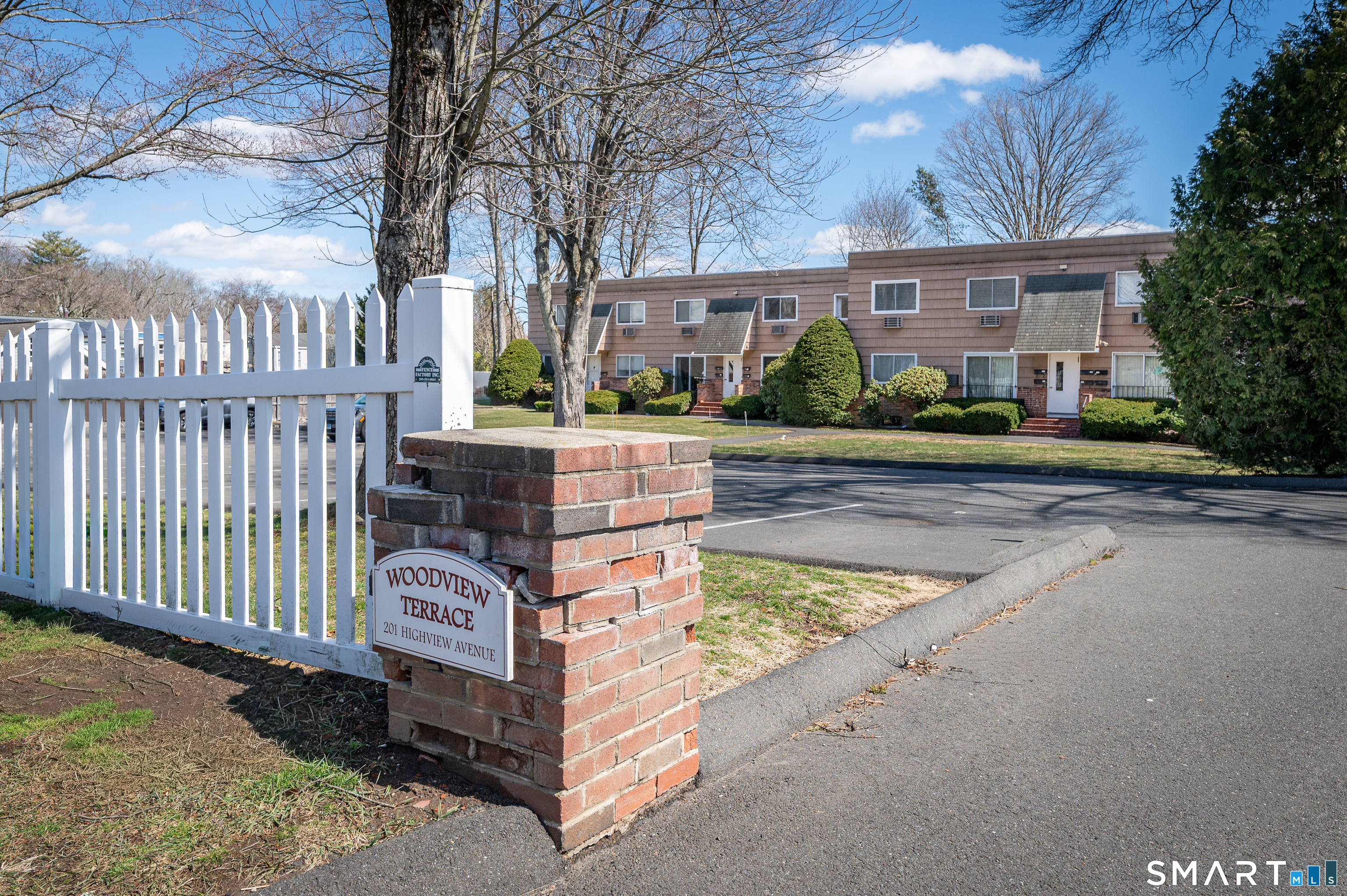 201 Highview Avenue C2