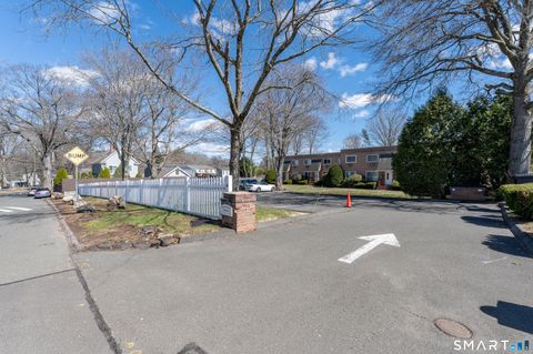 Tiny photo for 201 Highview Avenue #C2, Stamford, CT 06907 (MLS # 24160579)