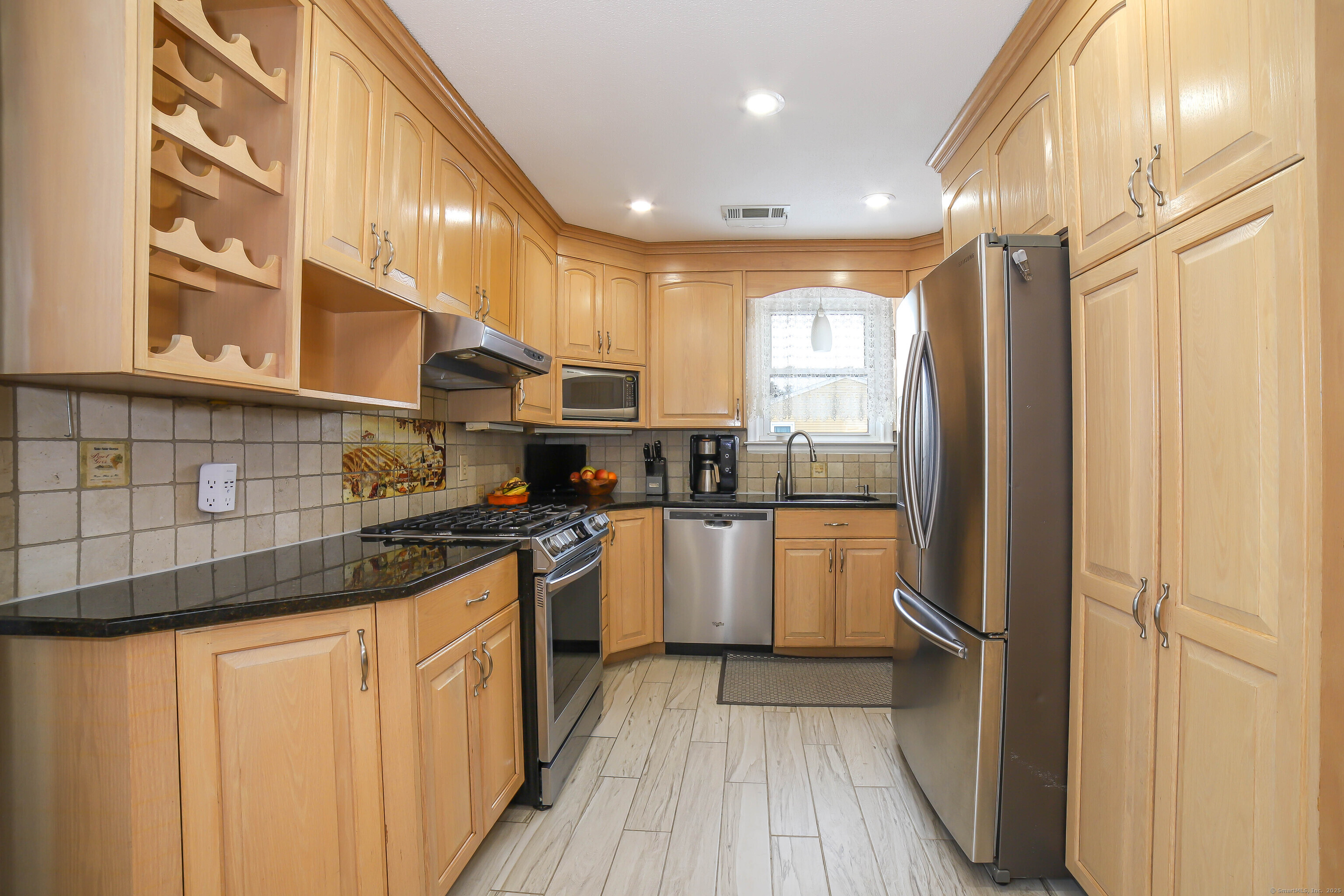 65 Carolina Road, Bristol, Connecticut image 5