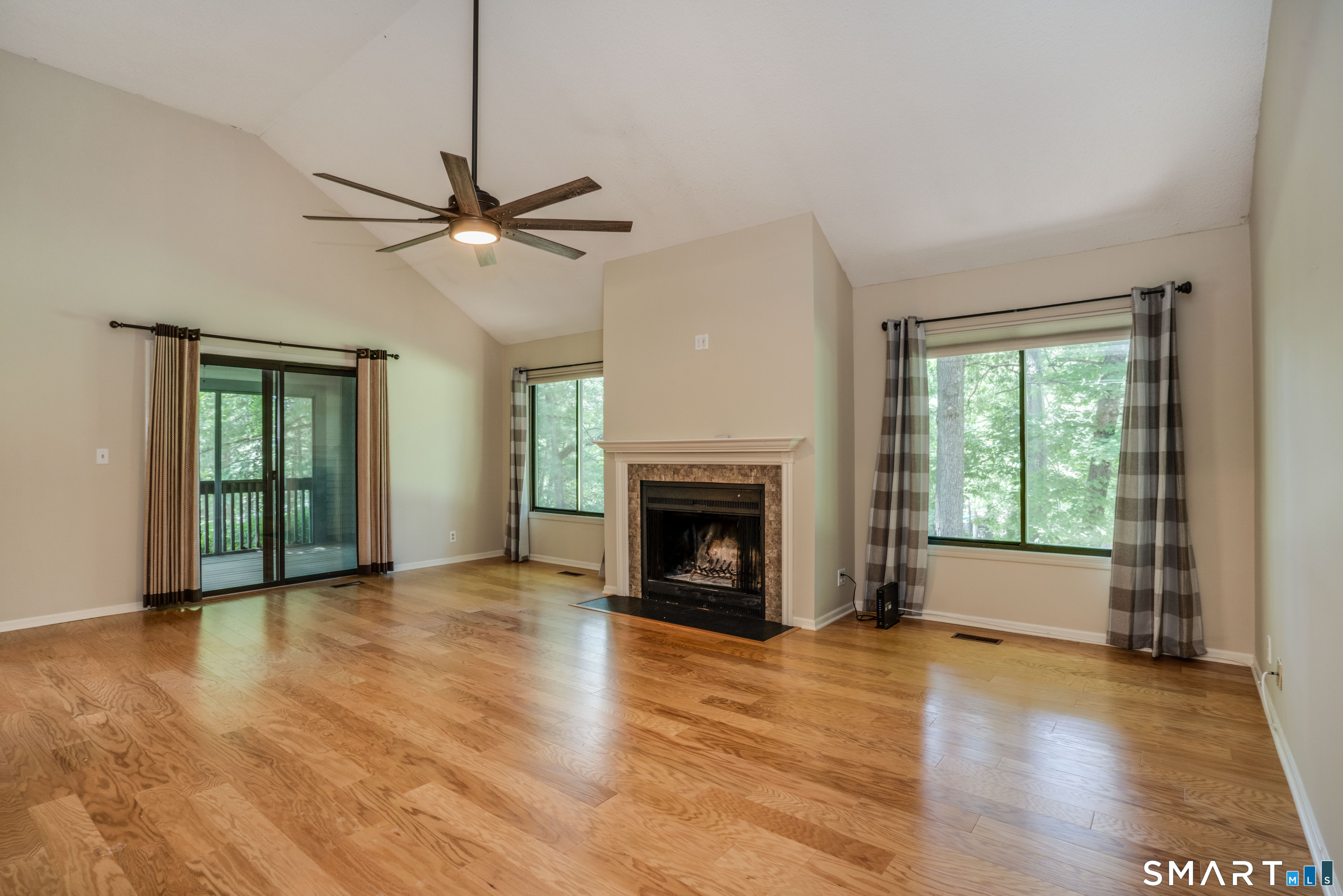 11 Strathmore Lane 11