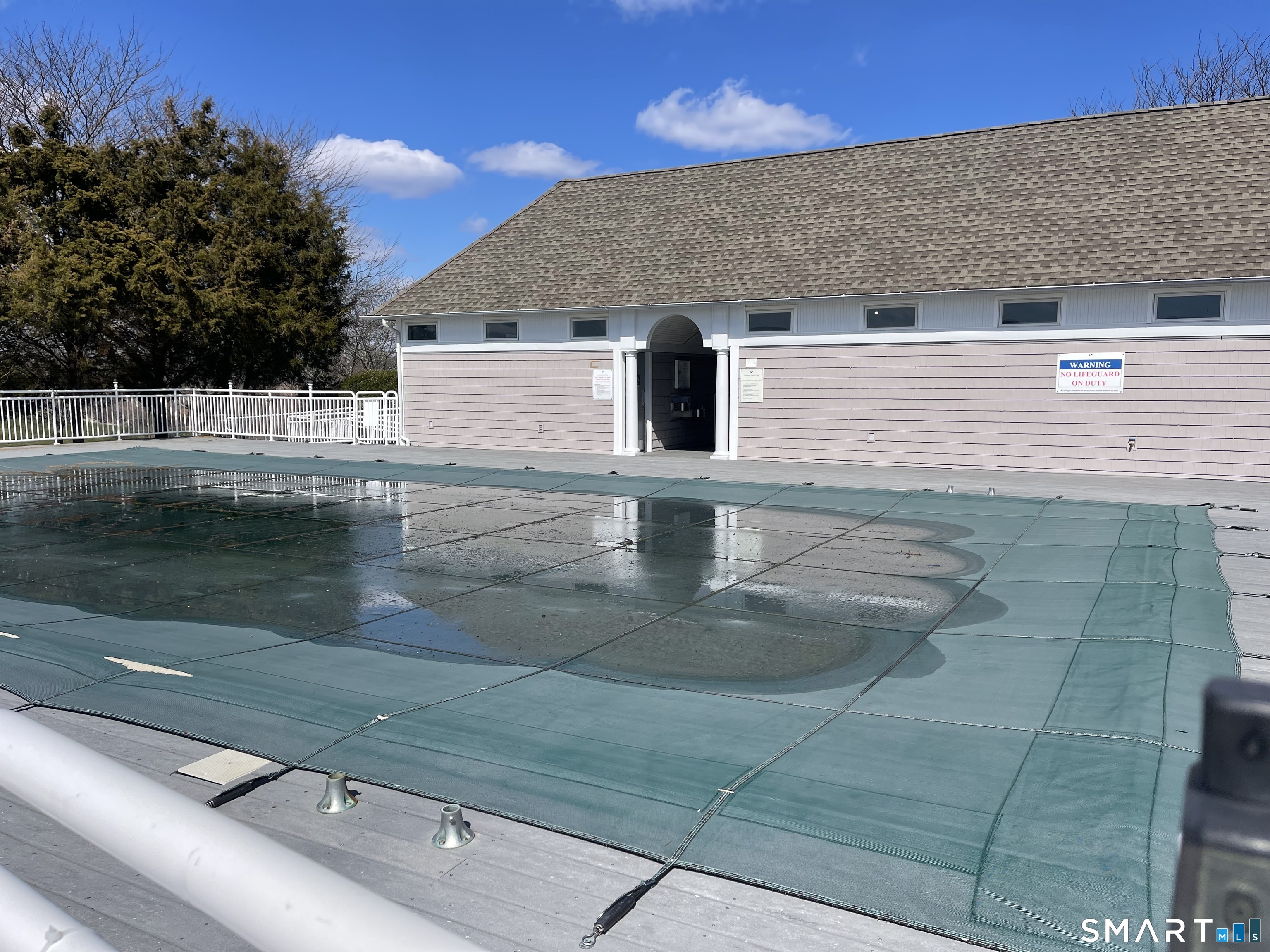 379 Whitfield Street CN1146