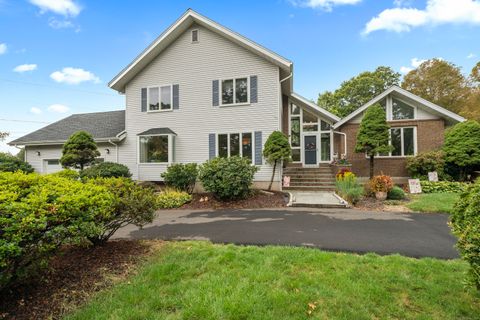 27 Hickory Hill Lane Branford CT 06405