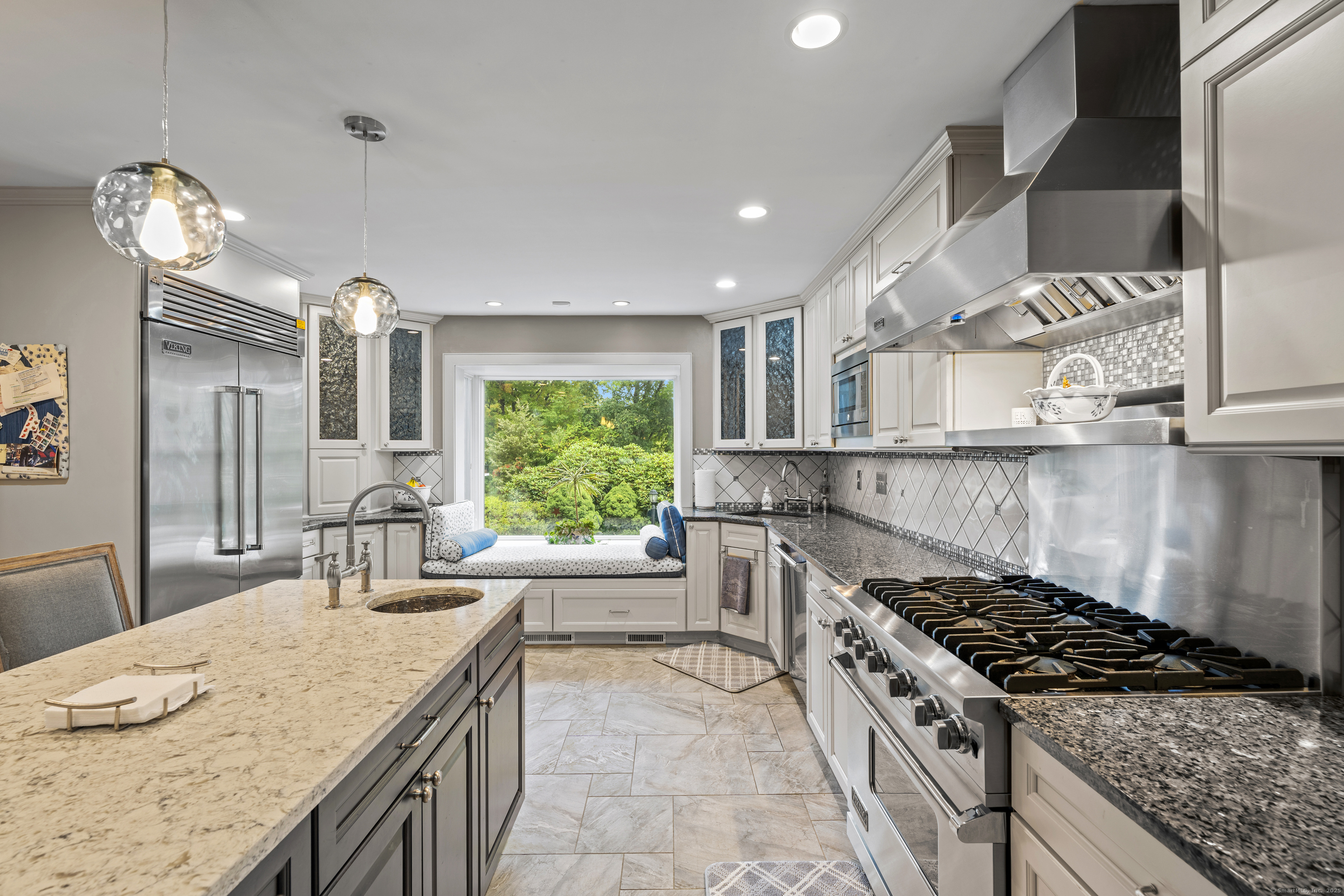 27 Hickory Hill Lane