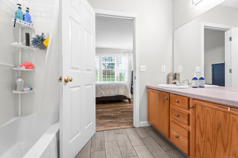 Tiny photo for 29 Primrose Lane #29, Suffield, CT 06078 (MLS # 24133367)