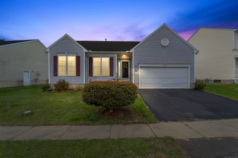 Tiny photo for 29 Primrose Lane #29, Suffield, CT 06078 (MLS # 24133367)