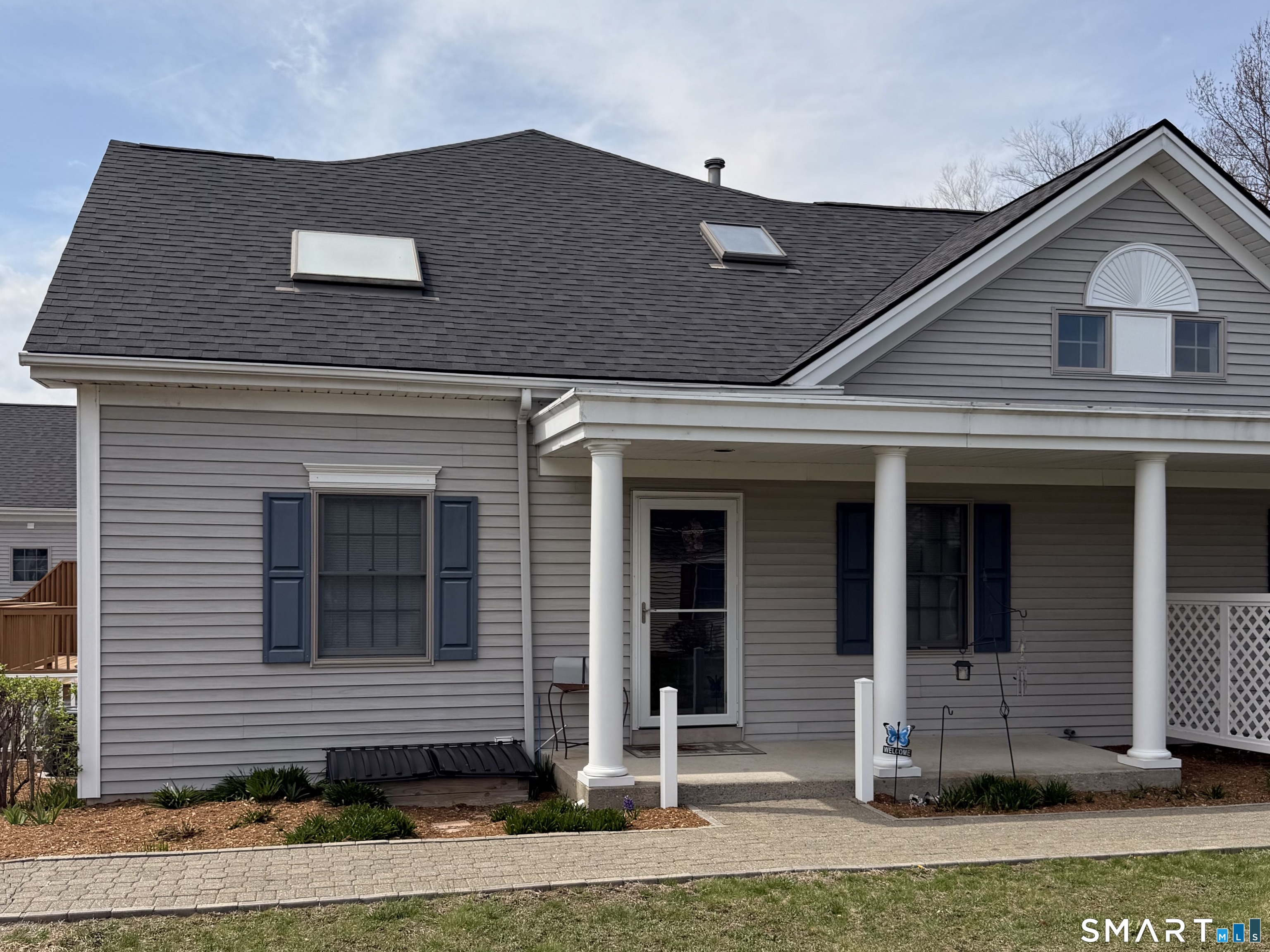 202 Stoney Way 202