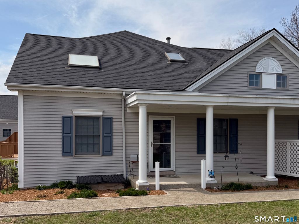 Photo of 202 Stoney Way #202, New Fairfield, CT 06812 (MLS # 24166257)