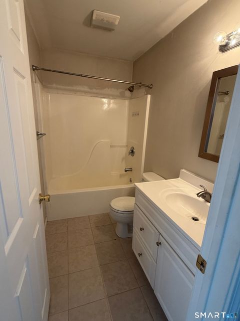 Tiny photo for 108 Mohican Avenue #APT 10, Waterbury, CT 06708 (MLS # 24150278)