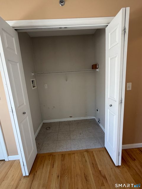 Tiny photo for 108 Mohican Avenue #APT 10, Waterbury, CT 06708 (MLS # 24150278)