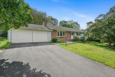 9 West Wind Road Trumbull CT 06611