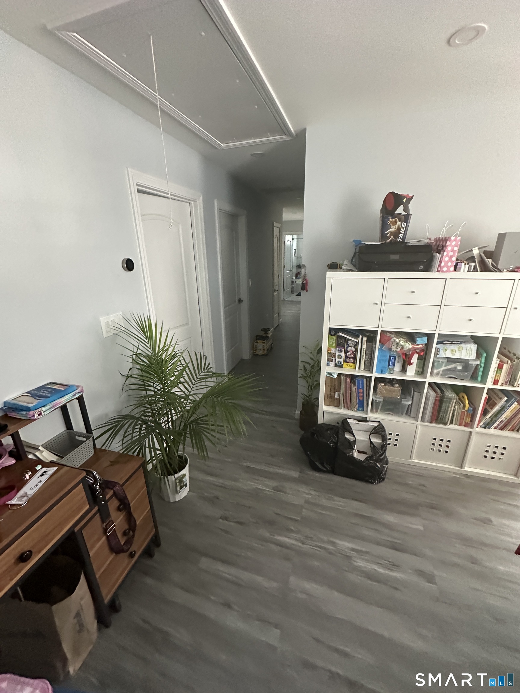 180 Pleasantview Avenue