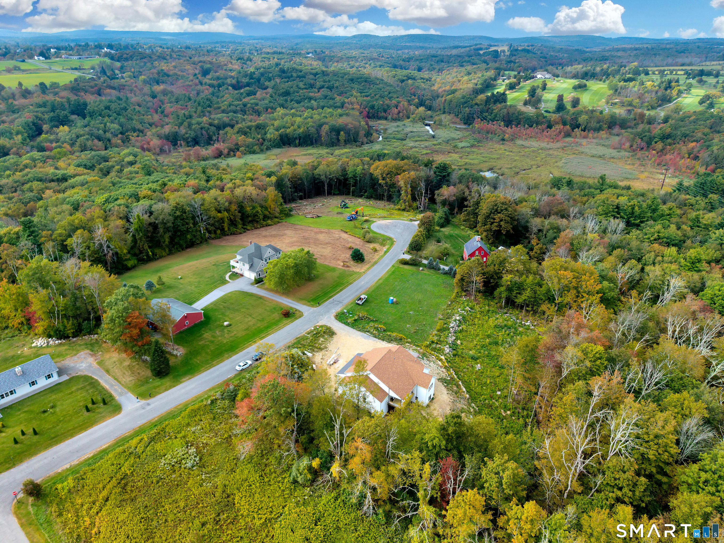 12 Meadowcrest Drive North