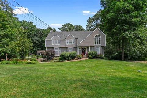 5 Pheasant Run Guilford CT 06437