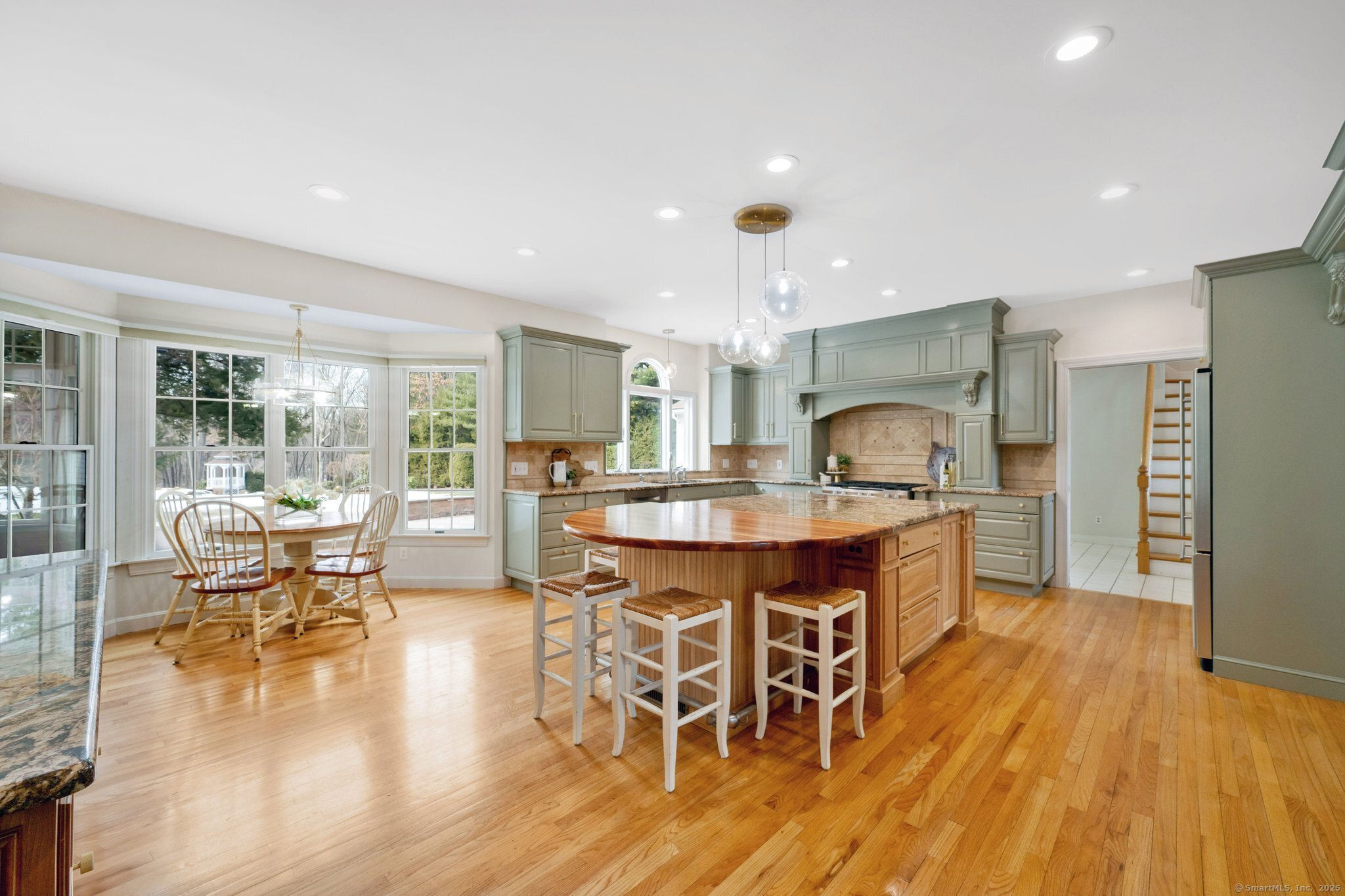 14 Ridgewood Road