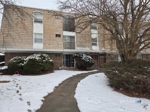 Photo of 1162 Middle Turnpike W #APT B2, Manchester, CT 06040 (MLS # 24149623)