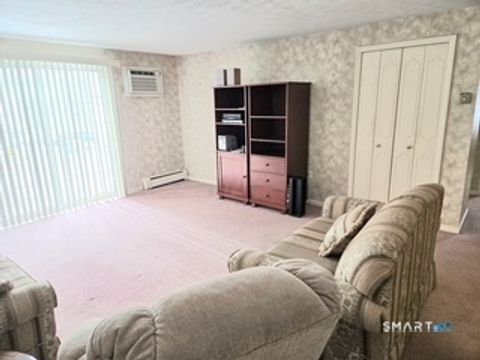 Tiny photo for 1162 Middle Turnpike W #APT B2, Manchester, CT 06040 (MLS # 24149623)