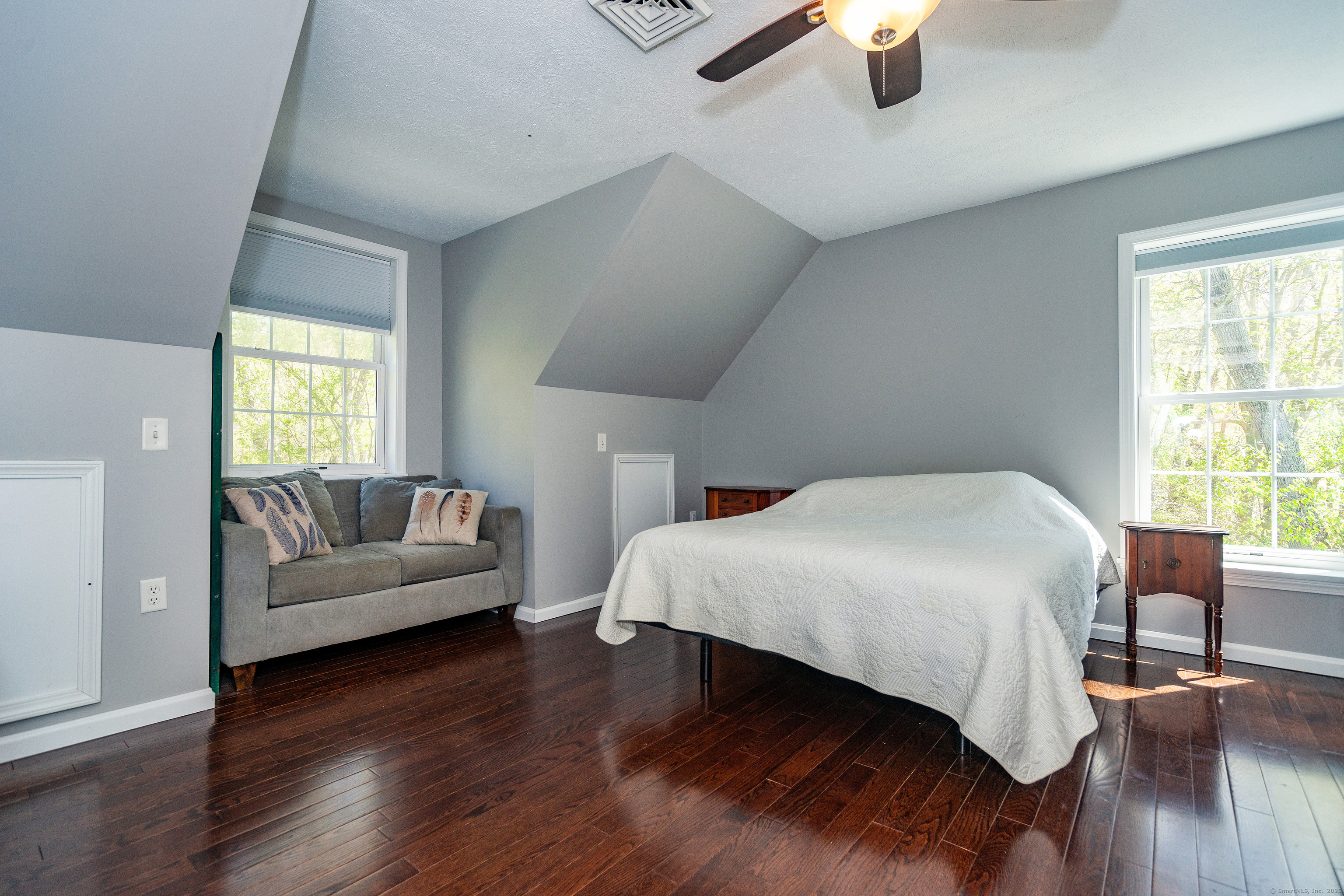 Montville, Connecticut 06382, United States, 3 Bedrooms Bedrooms, ,3 BathroomsBathrooms,Residential,Active,236486