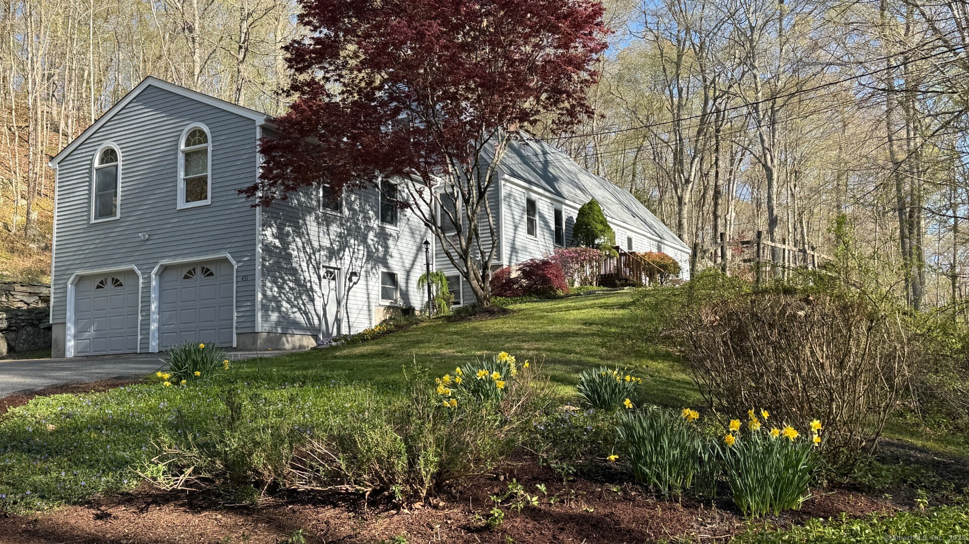 Property for Sale at Fan Hill Road, Monroe, Connecticut - Bedrooms: 3 
Bathrooms: 4 
Rooms: 10  - $698,000