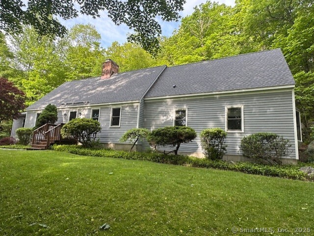 Fan Hill Road, Monroe, Connecticut - 3 Bedrooms  
4 Bathrooms  
10 Rooms - 