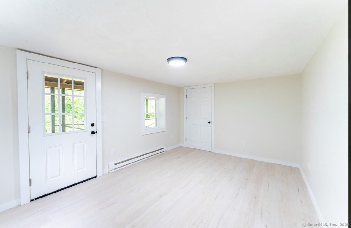 10 Rhode Island Line Road, Putnam, Connecticut image 9