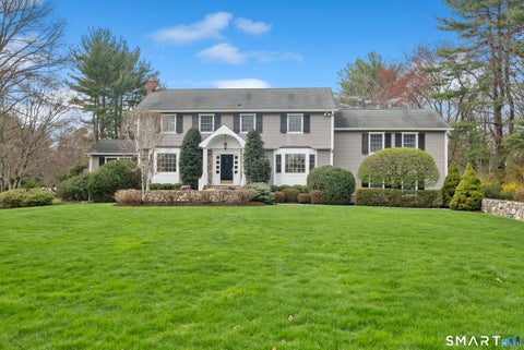Homes For Sale - 35 Danvers Lane<br/> Fairfield County, New Canaan, CT 06840