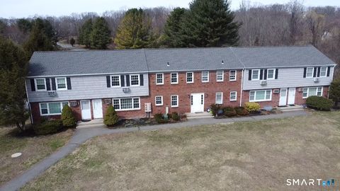 Condo For Sale - 21 Old Farms Lane #21<br/> Litchfield County, New Milford, CT 06776