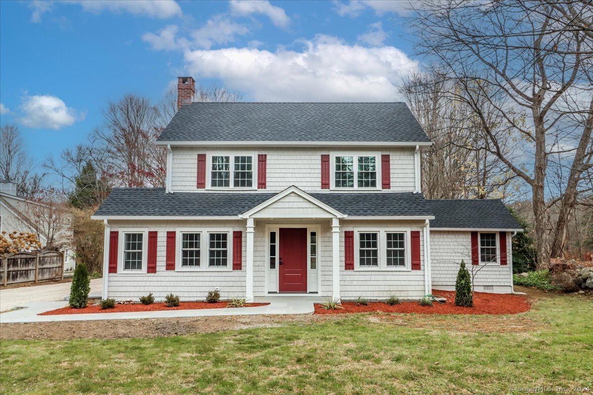 Rental Property at 50 Wilton Road, Ridgefield, Connecticut - Bedrooms: 3 
Bathrooms: 2 
Rooms: 7  - $6,000 MO.