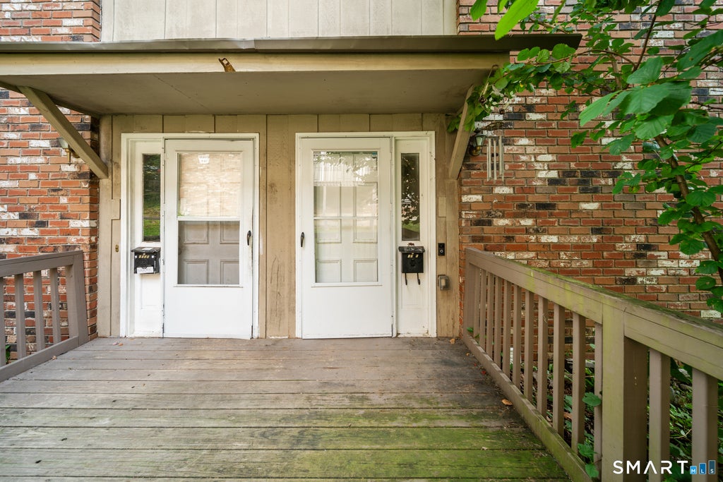 Photo of 173 Kaynor Drive #E, Waterbury, CT 06708 (MLS # 24206289)