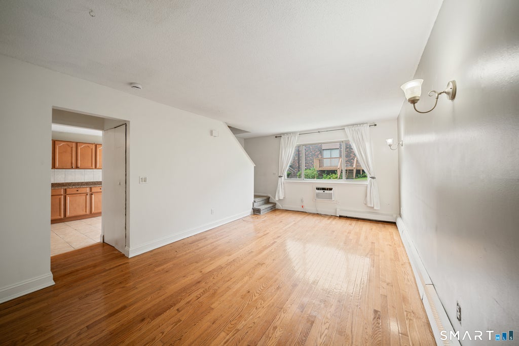Photo of 173 Kaynor Drive #E, Waterbury, CT 06708 (MLS # 24206289)