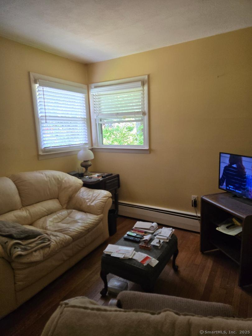 Ledyard, Connecticut 06335, United States, 3 Bedrooms Bedrooms, ,1 BathroomBathrooms,Residential,Pending,141656