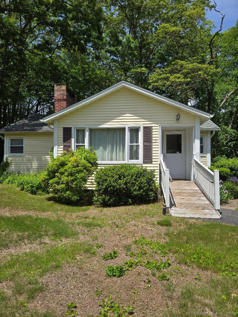 Ledyard, Connecticut 06335, United States, 3 Bedrooms Bedrooms, ,1 BathroomBathrooms,Residential,Pending,141656