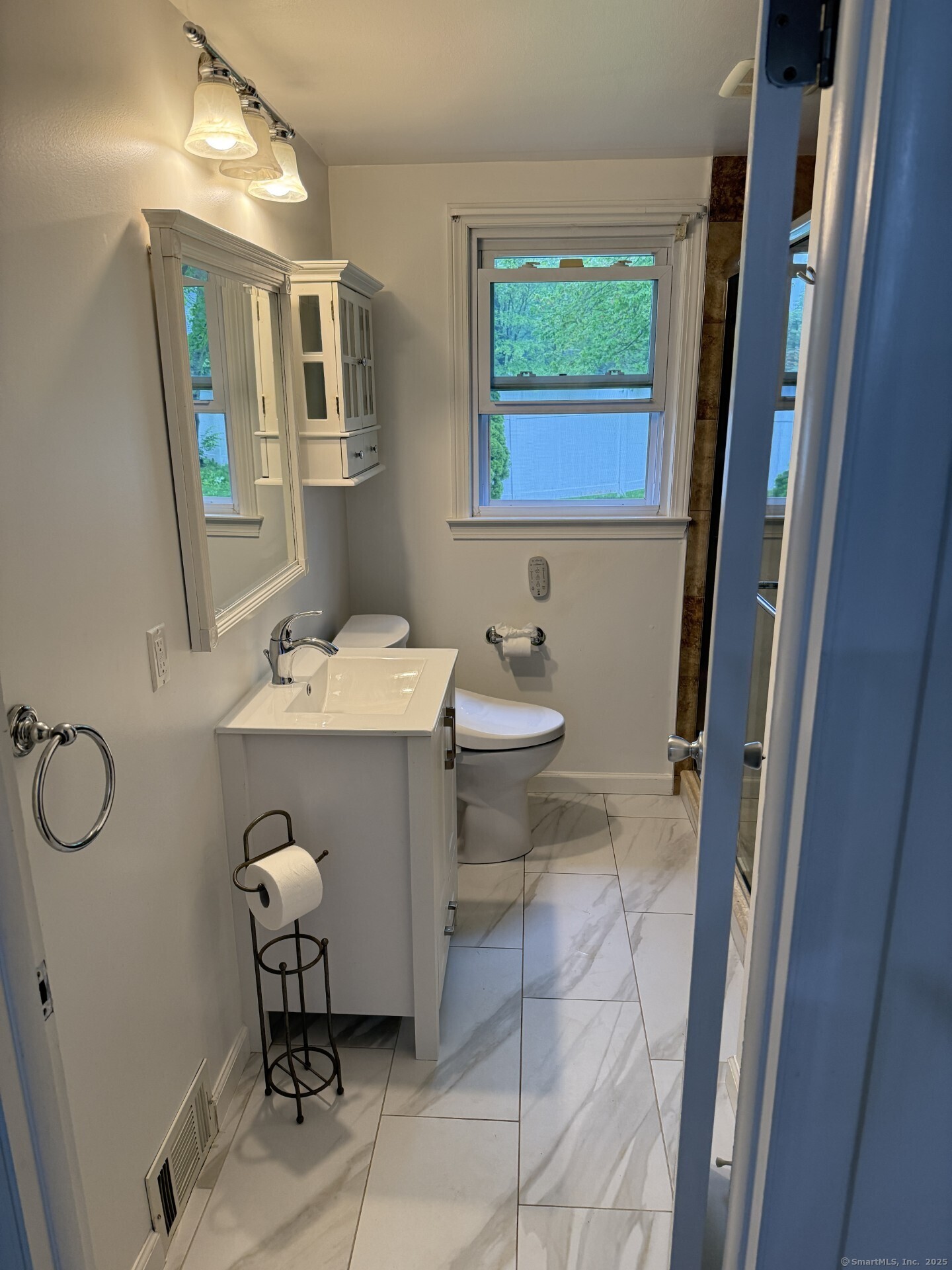 271 Jones Hill Road, West Haven, Connecticut image 13