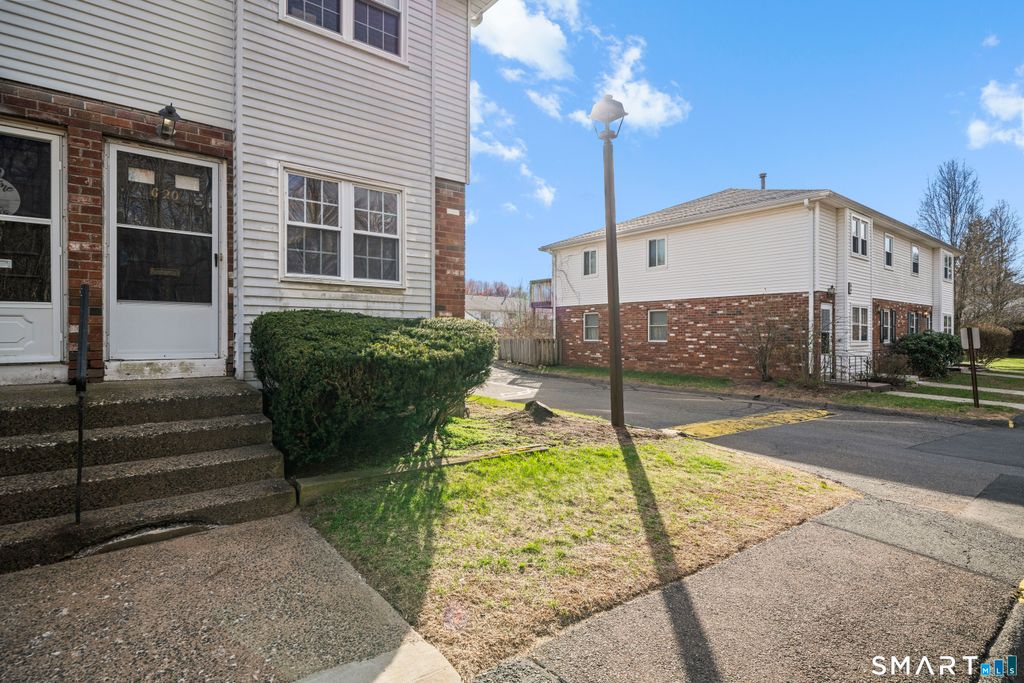 Photo of 20 Bradley Circle #G, Enfield, CT 06082 (MLS # 24164983)