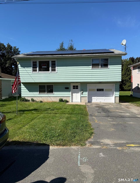 Homes For Rent - 62 Rosemount Avenue<br/> Waterbury, CT 06708