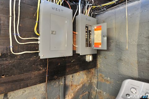 Tiny photo for 6 Omo Street, Middletown, CT 06457 (MLS # 24165260)