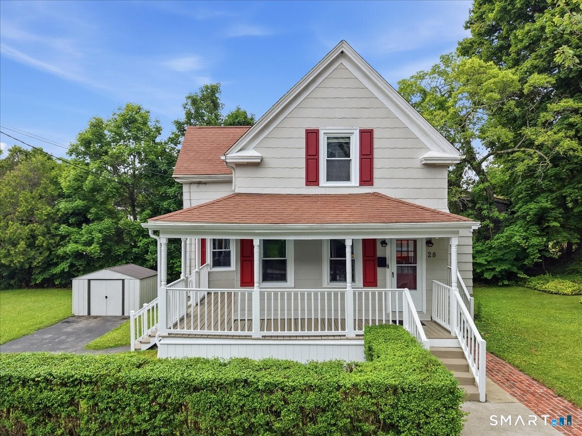 28 Moore Court