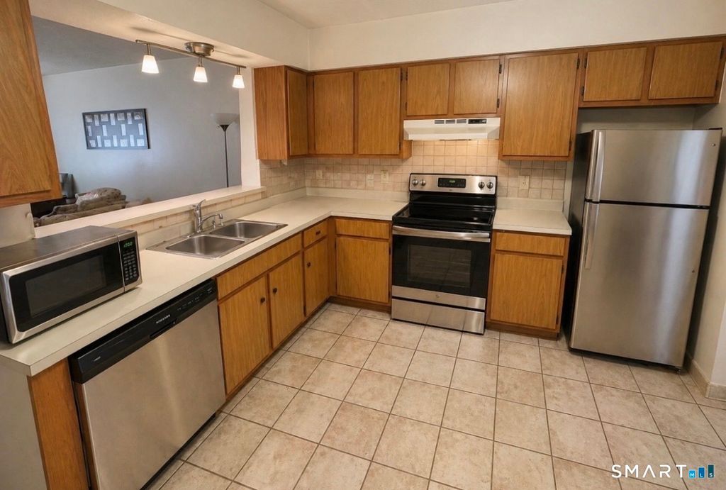 Photo of 975 Meriden Road #91, Waterbury, CT 06705 (MLS # 24171125)