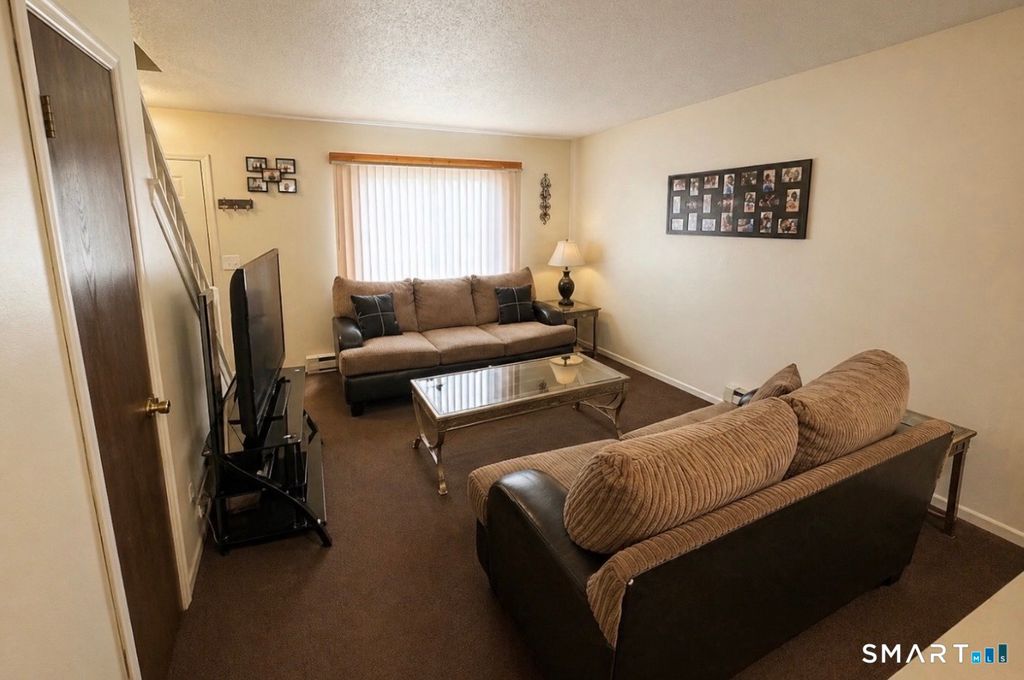 Photo of 975 Meriden Road #91, Waterbury, CT 06705 (MLS # 24171125)