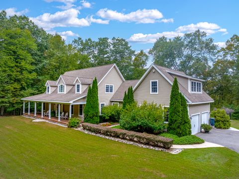 7 Stone Wall Lane Columbia CT 06237