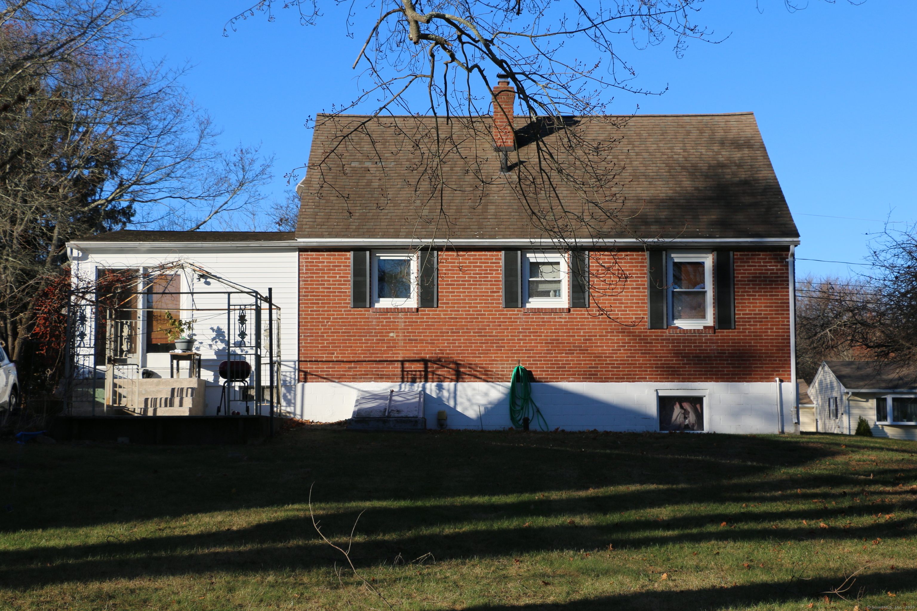 33 Pine Street, Waterford, Connecticut image 2