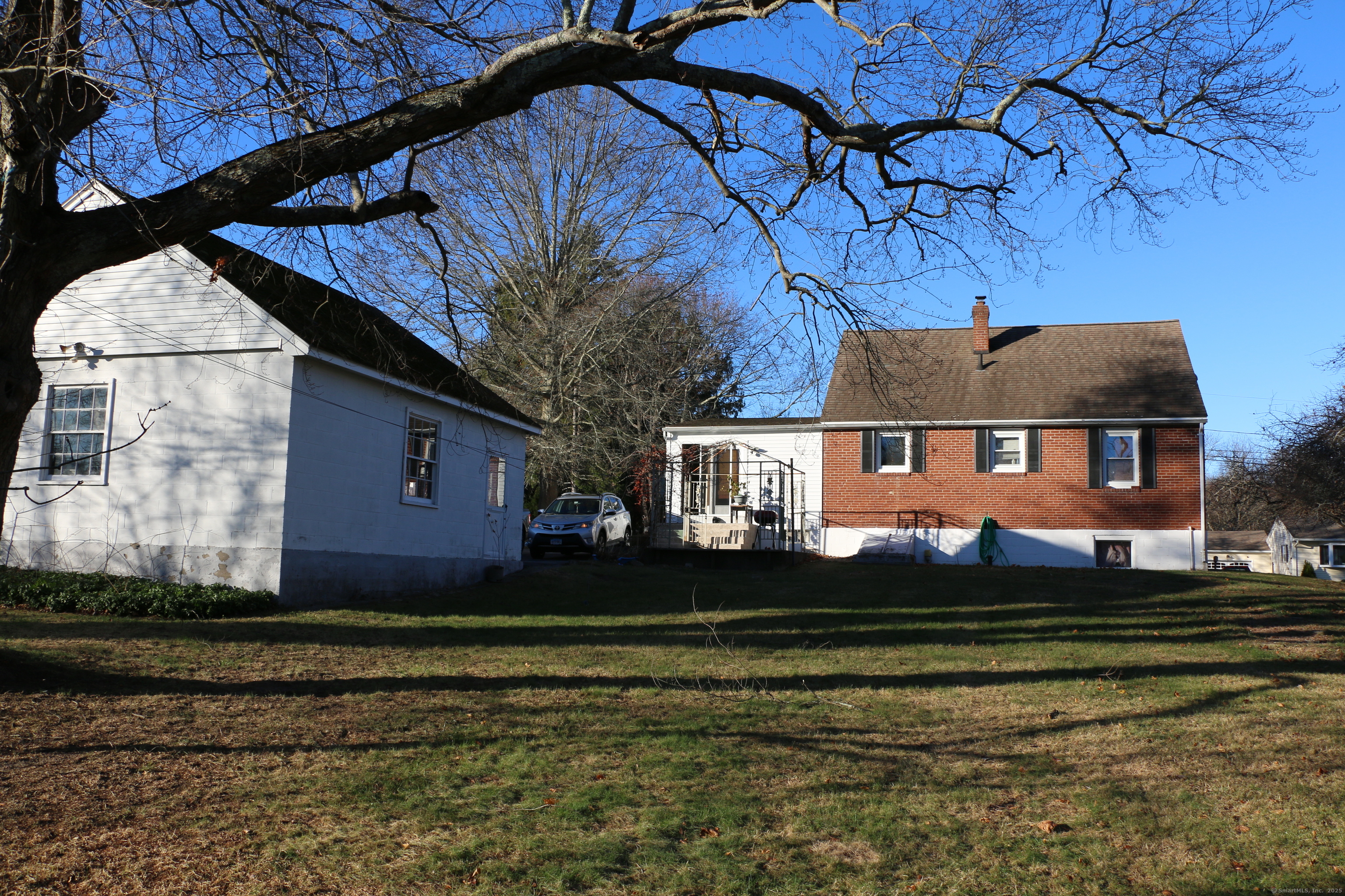 33 Pine Street, Waterford, Connecticut image 3