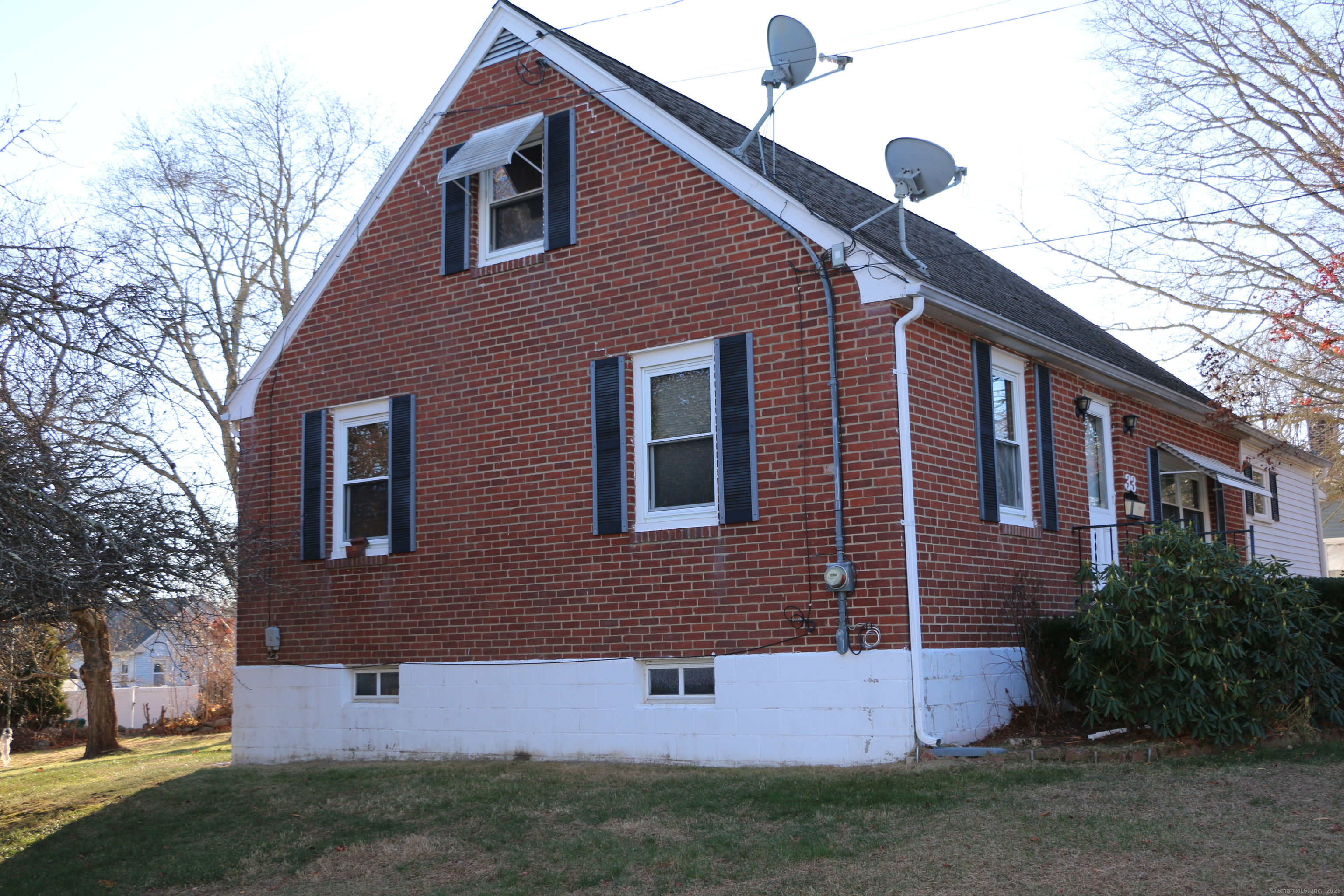 33 Pine Street, Waterford, Connecticut image 4