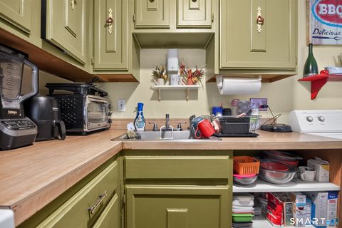 Tiny photo for 217 Union Avenue #C3, West Haven, CT 06516 (MLS # 24190556)