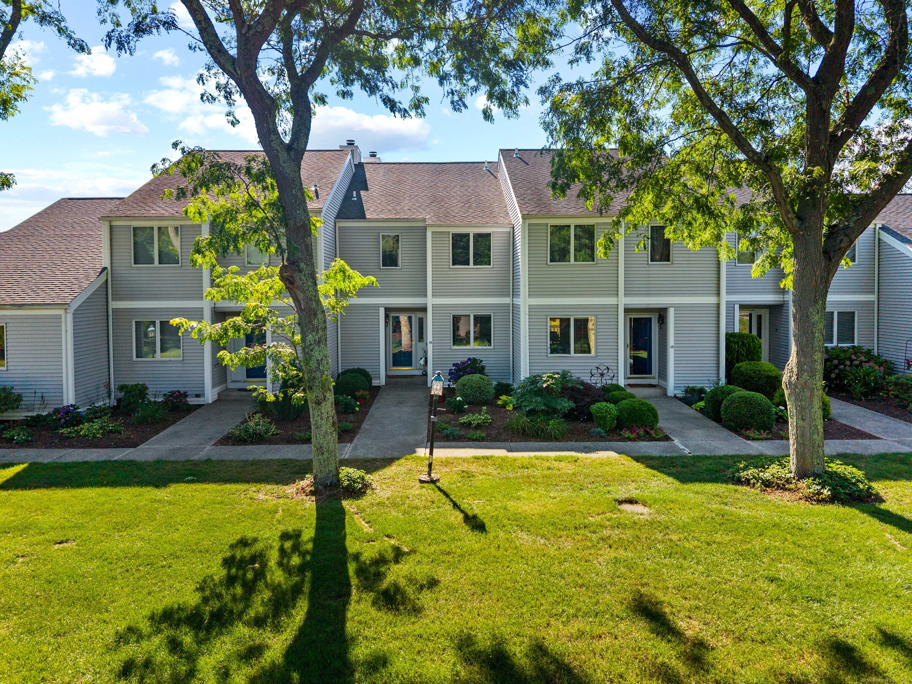 25 Sunset Road 12