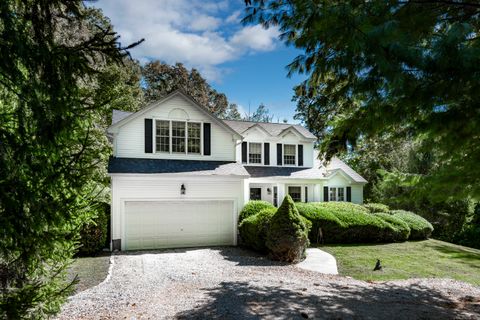 91 Main Street Essex CT 06442